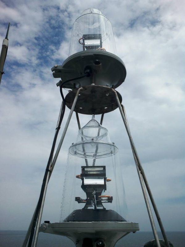 PMAPI FA-250 Long Range LED Marine Lantern I 18nm
