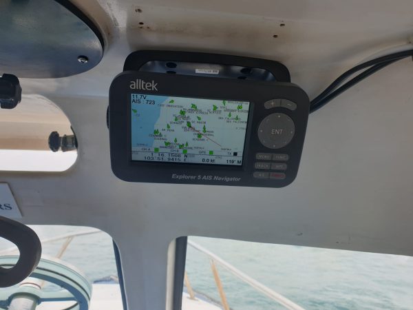 Explorer 5 - AIS Navigator